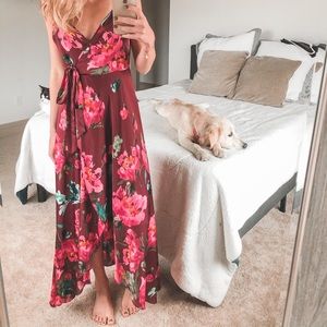 ⭐️ FLORAL WRAP DRESS